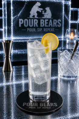 Vodka Collins cocktail in a Collins Glass